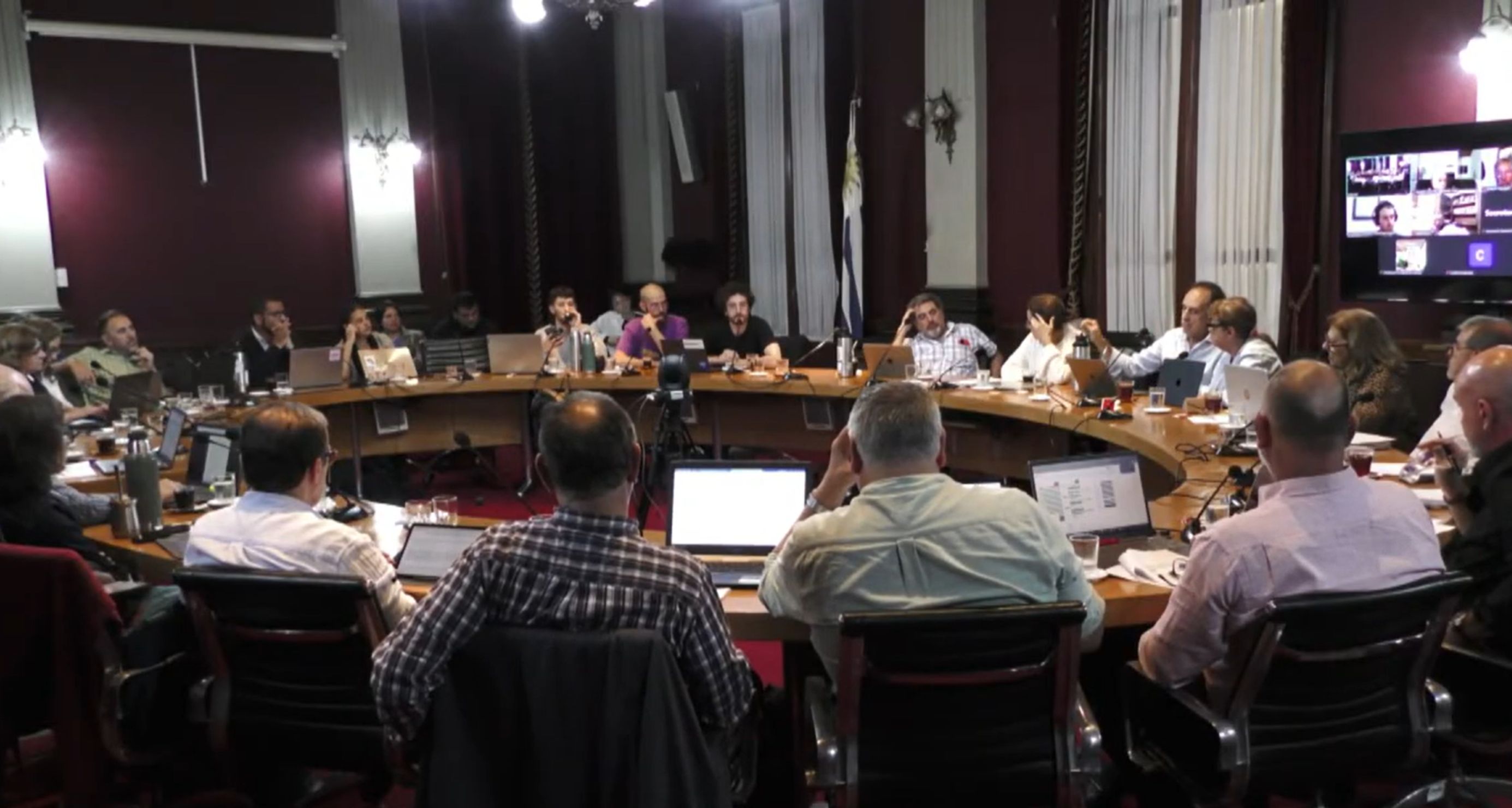 CDC de la Udela aprobó crear cuatro institutos de investigación