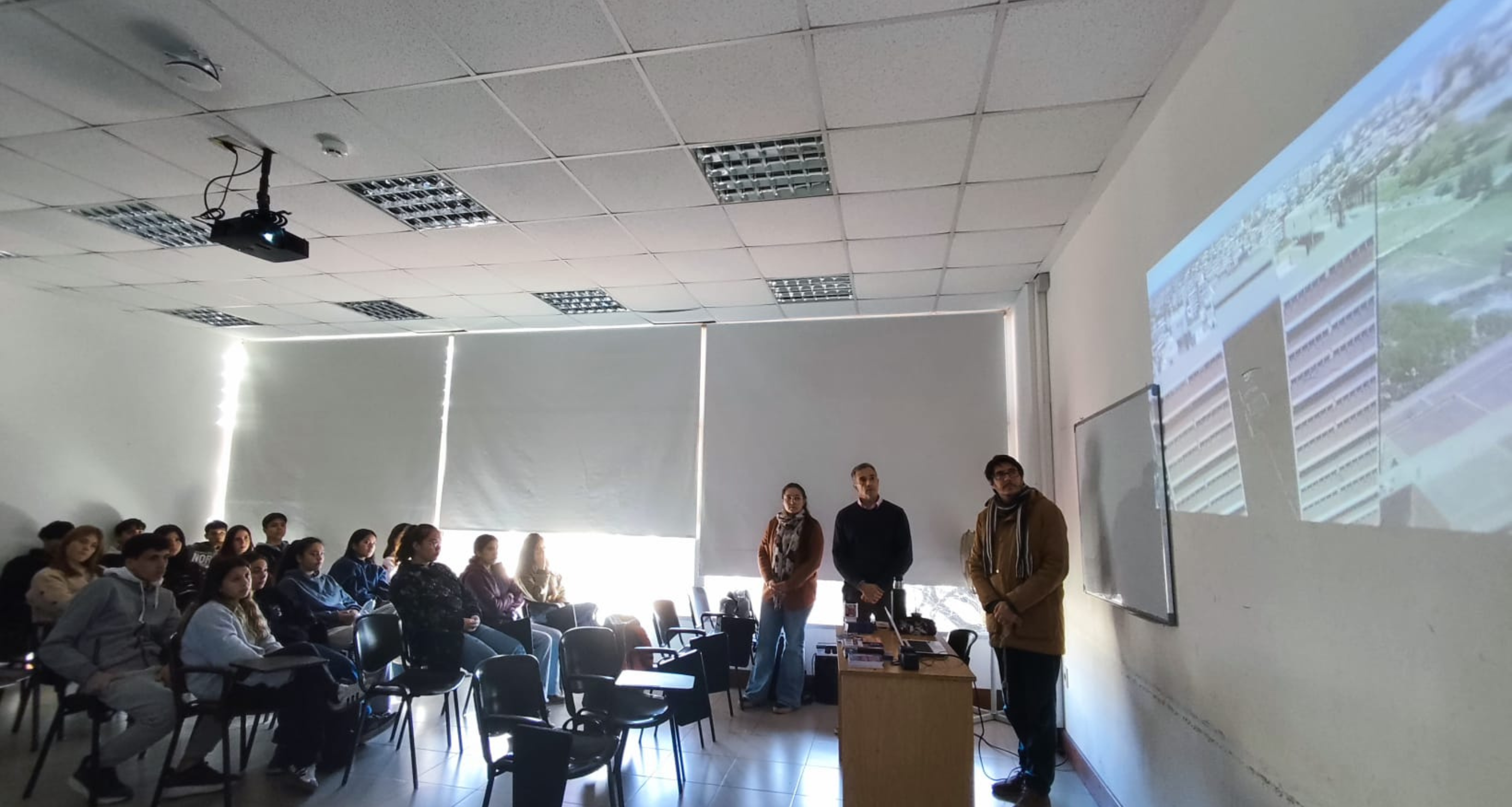Estudiantes visitaron la sede Paysandú del Cenur Litoral Norte