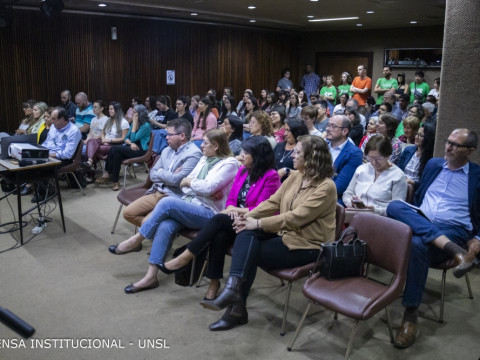 20240919-Firma-y-Honoris-Causa-de-Roberto-Tommasino-26