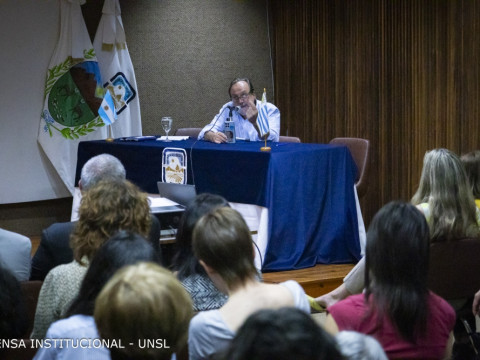 20240919-Firma-y-Honoris-Causa-de-Roberto-Tommasino-38