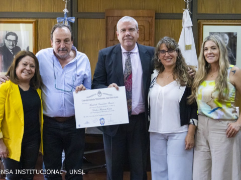 20240919-Firma-y-Honoris-Causa-de-Roberto-Tommasino-9