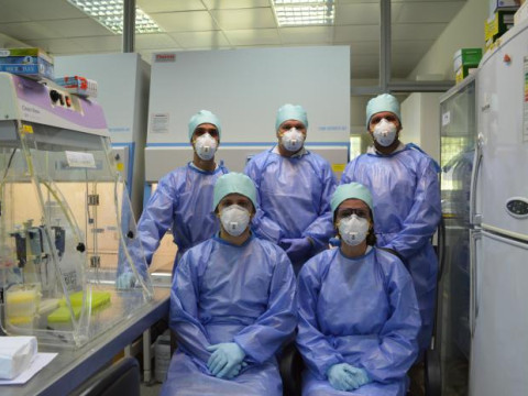 investigadores-Laboratorio-Virologa-Molecular-Salto